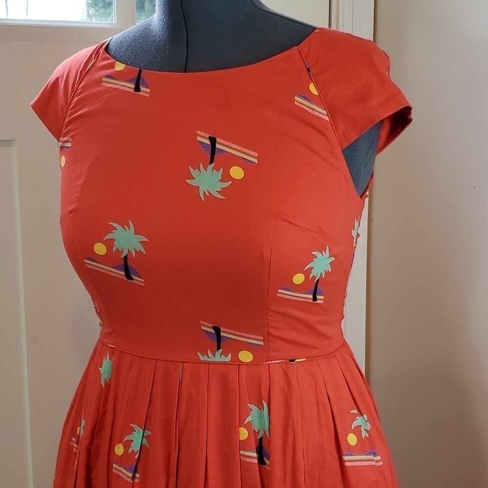 Emilyandfin dress - Large - Picture 2 of 8
